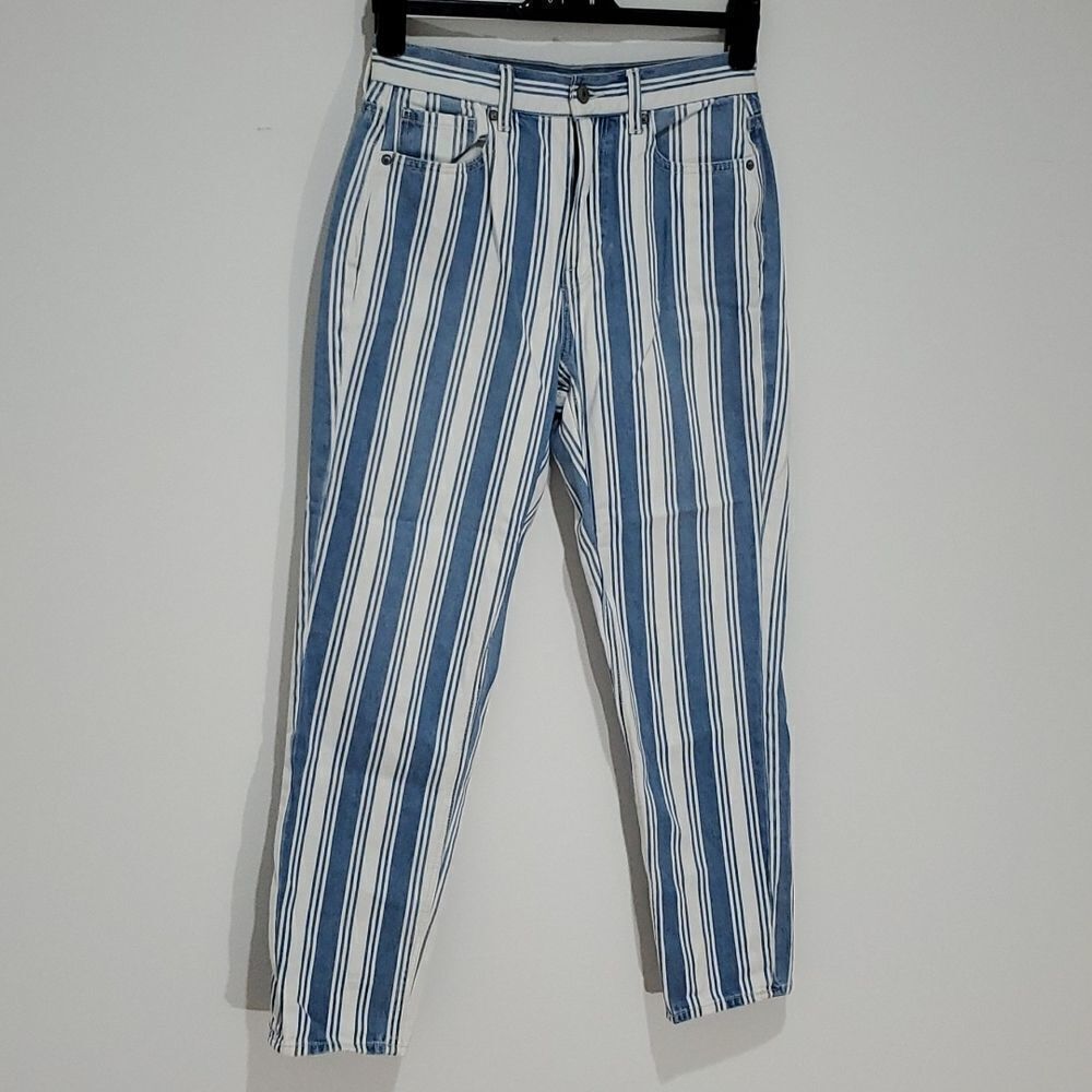 AMERICAN Eagle Blue And White Striped Size 4 28x28 High Rise Mom Jean